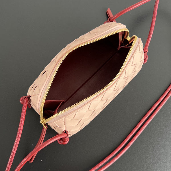 BV Concert Pouch 18.5cm Nude Red Lambskin