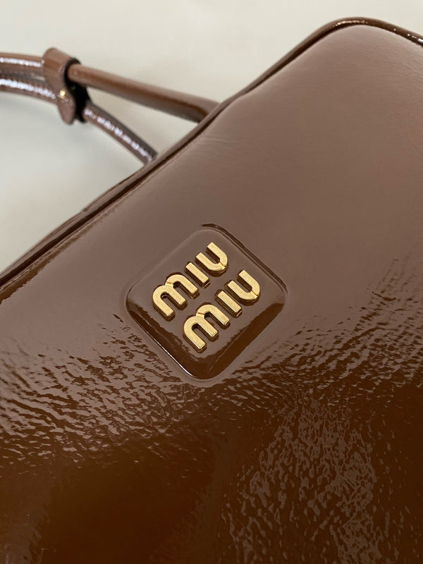 Beau Naplak 34cm Brown Patent Leather