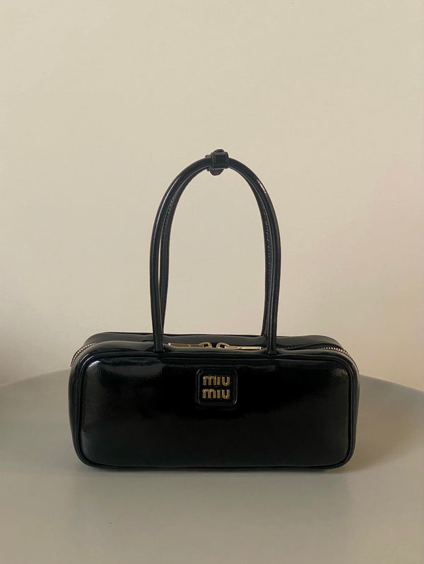 Beau Naplak 27cm Pelle verniciata nera