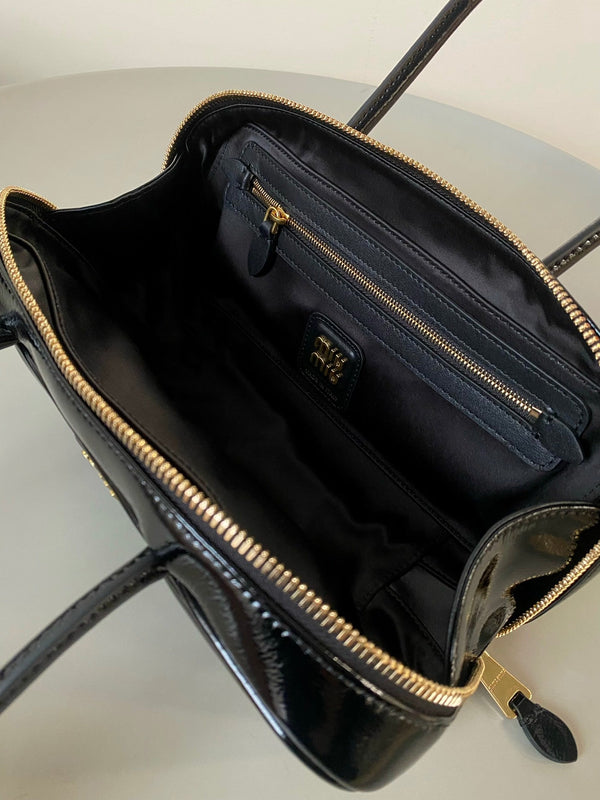 Beau Naplak 27cm Pelle verniciata nera