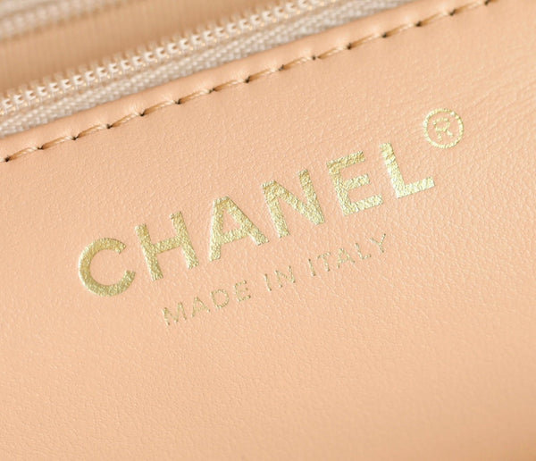 CC 24K Nano 19cm Kelly Shopper Bag Beige Patent Lambskin