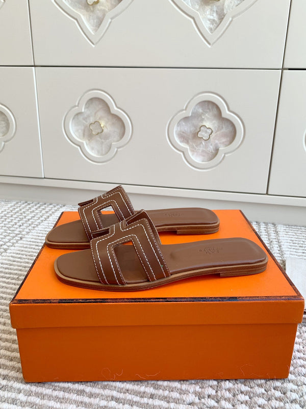 Sandalo HM Oran in pelle di pecora marrone 291396