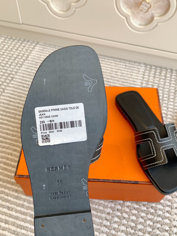 Sandalo HM Oran in pelle di pecora nera 291397