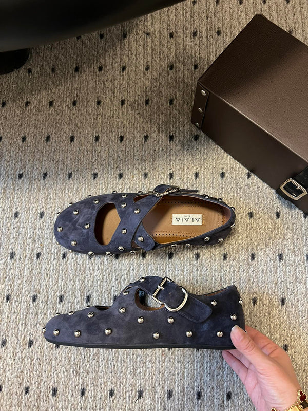 Alaia 25 Criss Cross con borchie Ballerine in pelle scamosciata di pecora blu azzurro 303691