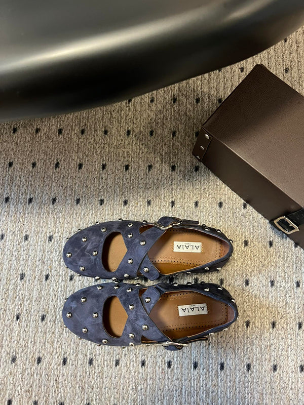 Alaia 25 Criss Cross con borchie Ballerine in pelle scamosciata di pecora blu azzurro 303691