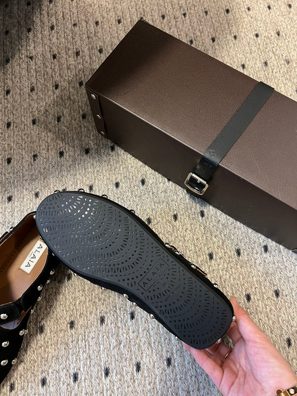 Alaia 25 Criss Cross With Stud Ballet Flats Black Suede Sheepskin 303693