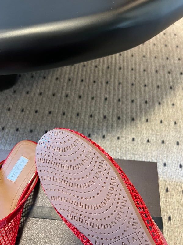 Alaia 25 Fishnet Flat Mules Red Lampskin 303682