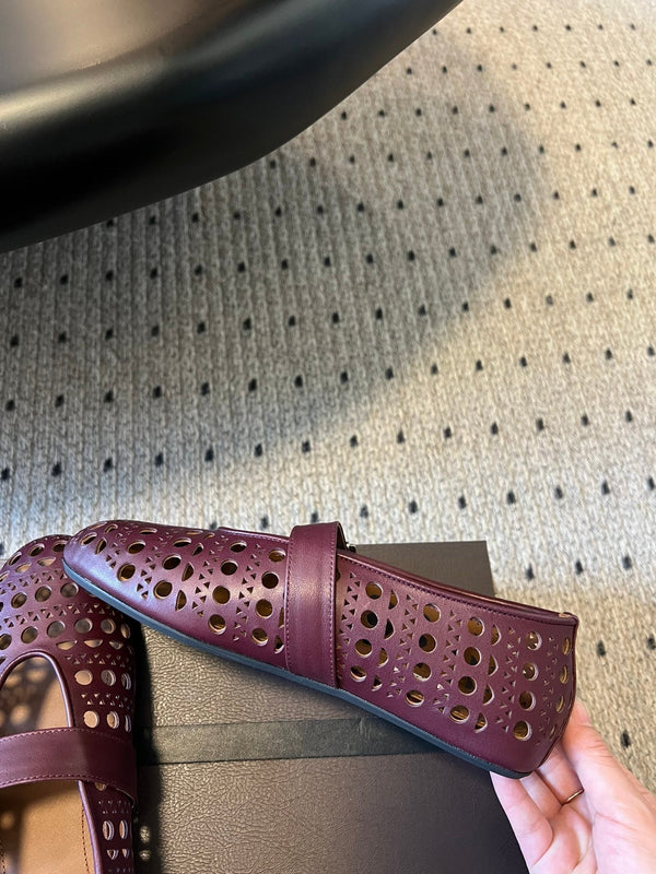 Alaia 25 Vienne Ballet Flats Garnet Red Lambskin 303714