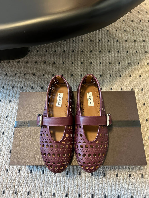 Alaia 25 Vienne Ballet Flats Garnet Red Lambskin 303714