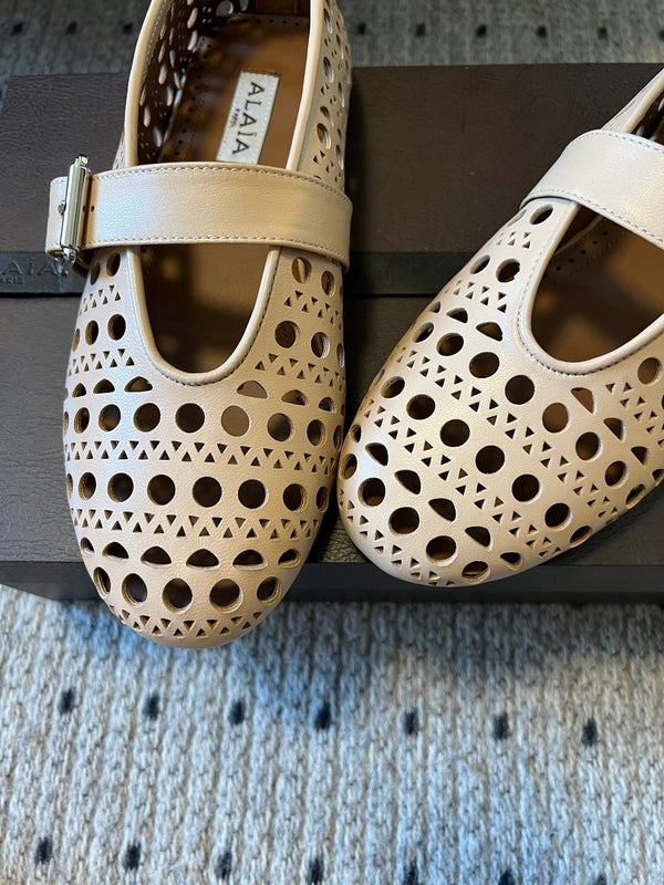 Alaia 25 Vienne Ballet Flats Nude Lambskin 303716