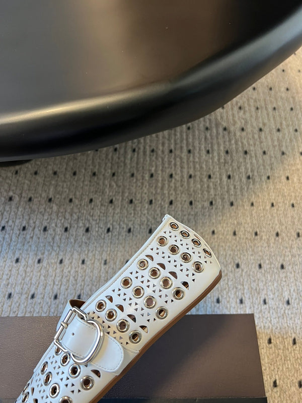 Alaia 25 Vienne With Eyelets Ballet Flats White Lambskin 303717