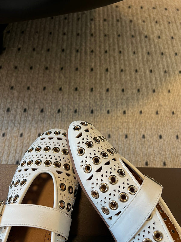 Alaia 25 Vienne With Eyelets Ballet Flats White Lambskin 303717