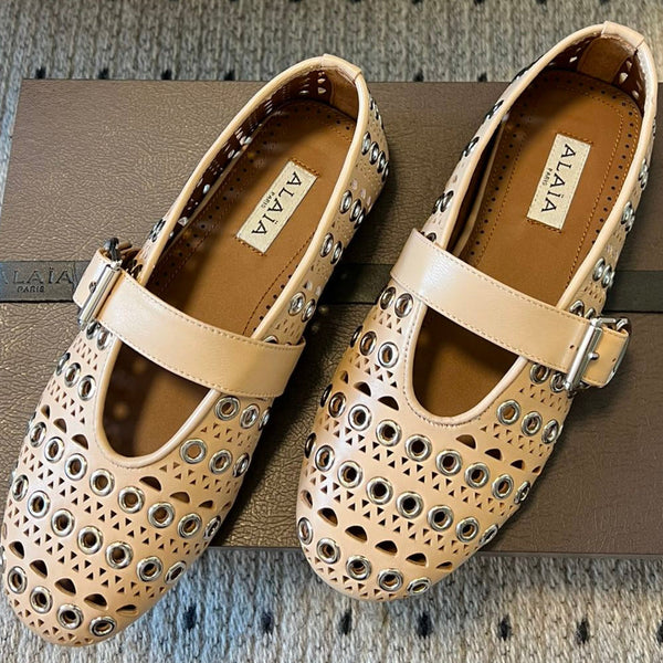 Alaia 25 Vienne With Eyelets Ballet Flats Nude Lambskin 303718
