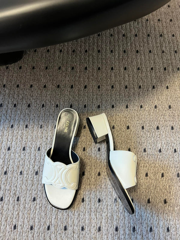 CLEMENCE MULE IN WHITE LAMBSKIN AND PATENT CALFSKIN