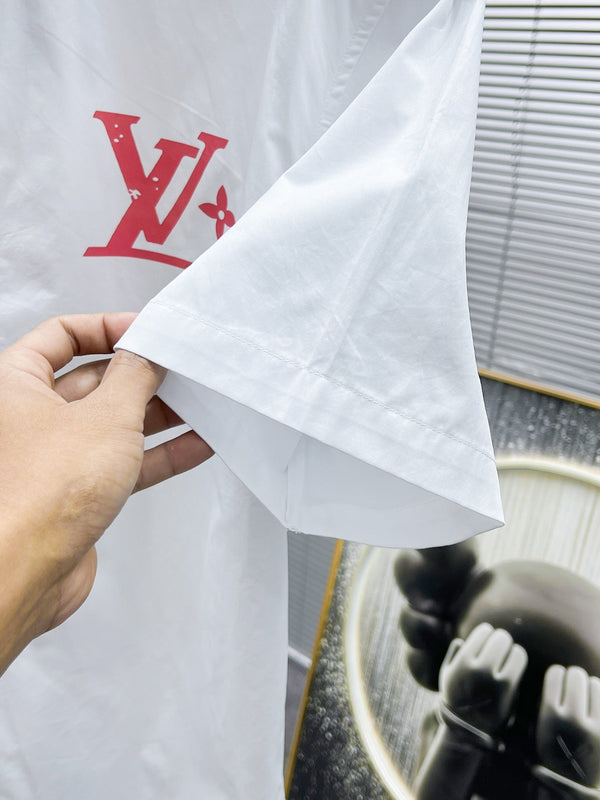 CAMICIA LV A MANICHE CORTE IN COTONE BIANCO CON LOGO ROSA 238814