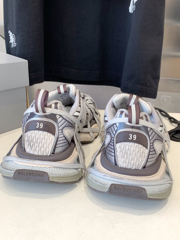 3XL EXTREME LACE SNEAKER BROWN MIX DUST WHITE AND SILVER