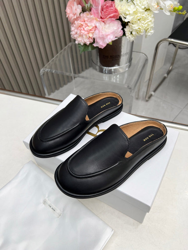 The Row Classic Loafers In Black Calfskin 455031
