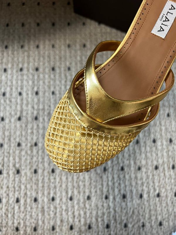 Alaia 25 Infradito Fishnet Flat Mules Gold Lampskin 303709