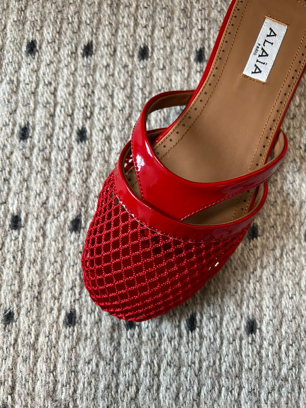 Alaia 25 Infradito Fishnet Flat Mules Red Lampskin 303710