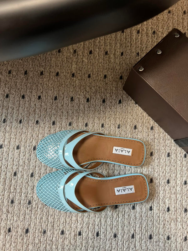 Alaia 25 Infradito Fishnet Flat Mules Lagoon Green Lampskin 303711