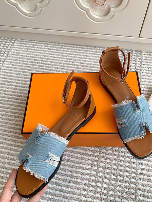 HM 25 Santorini Light Blue Denim Gold Calfskin