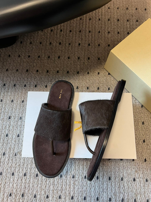 Signum Flat Sandal in Chocoldate Sheepskin And Horse Hair 282425