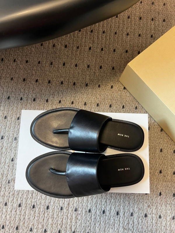 Signum Flat Sandal in Black Sheepskin 282427