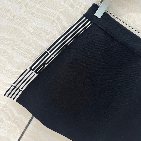 Gonna corta CD nera in viscosa e poliammide