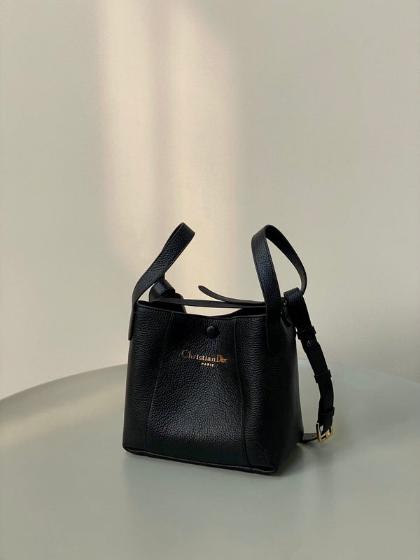 Dior Signature Bucket Bag Black Calfskin 333341