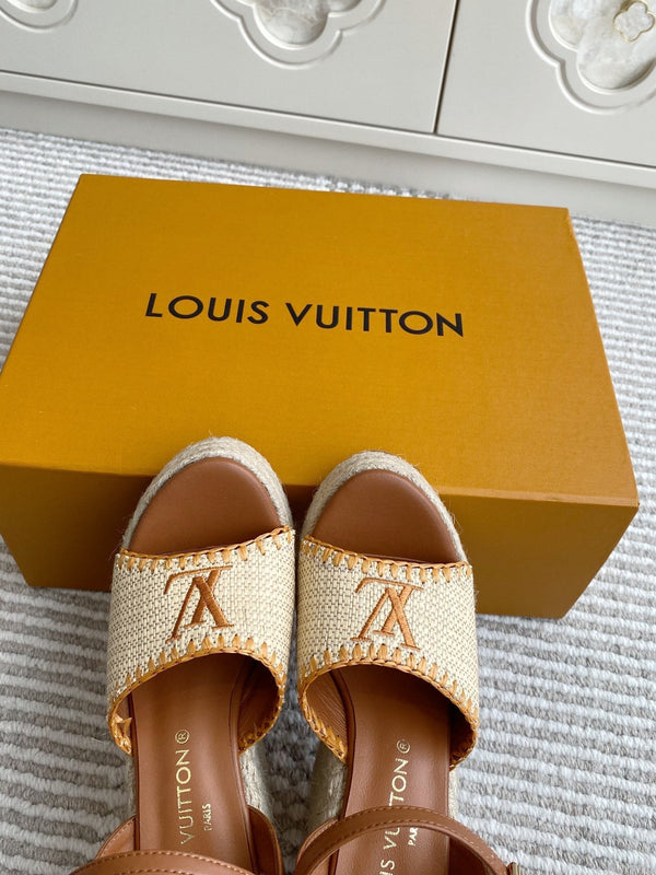 LV Beige·Raffia Straw Wedge Sandals 11.5cm Gold Lining Leather 291588