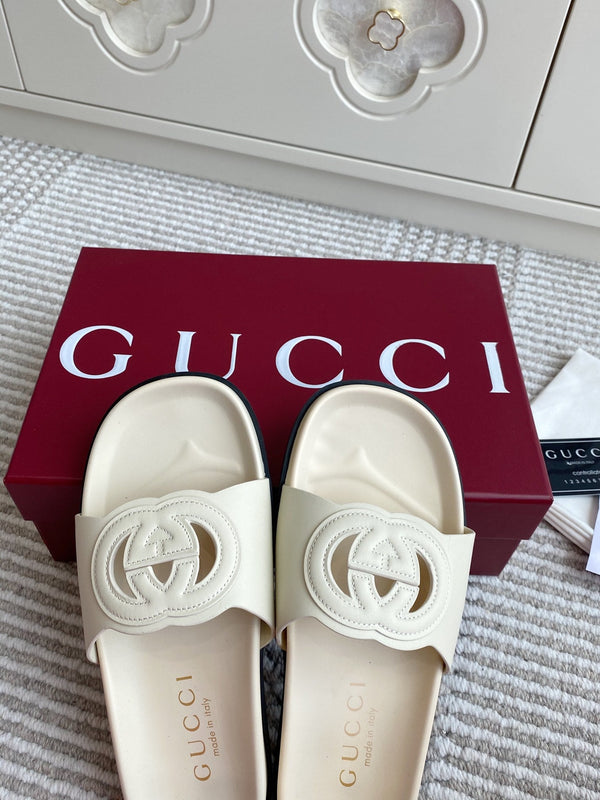 GC Slipper White Cowhide 291036