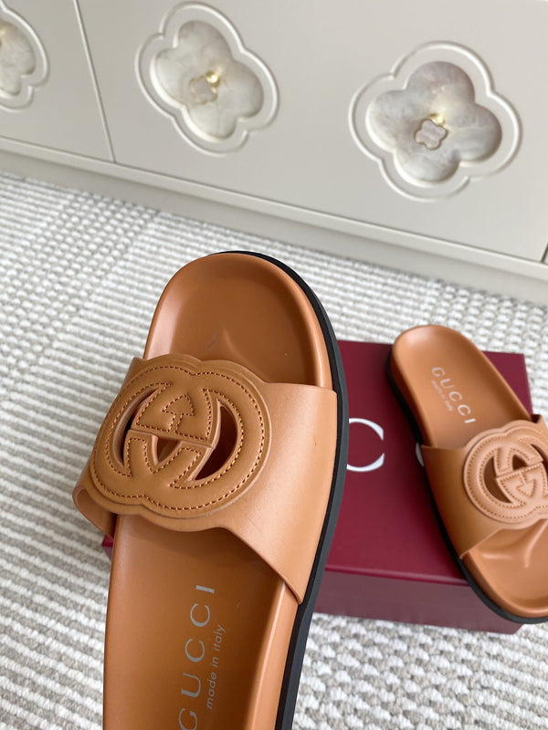 GC Slipper Brown Cowhide 291037