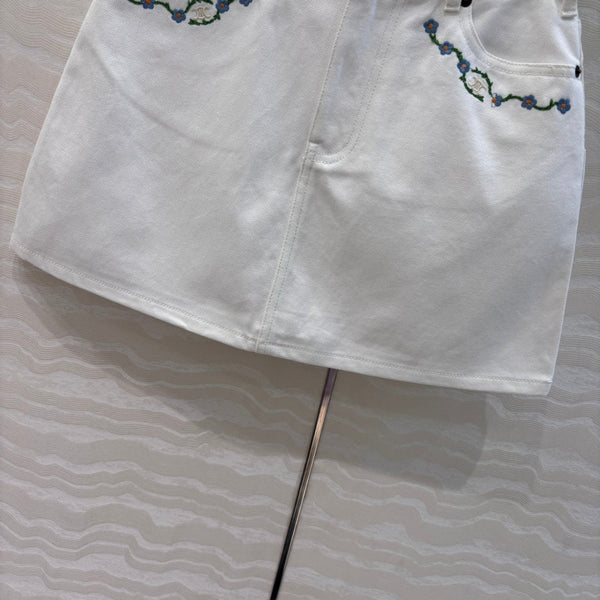 Celine 25 Embroidered Small Flower Skirt White Cotton