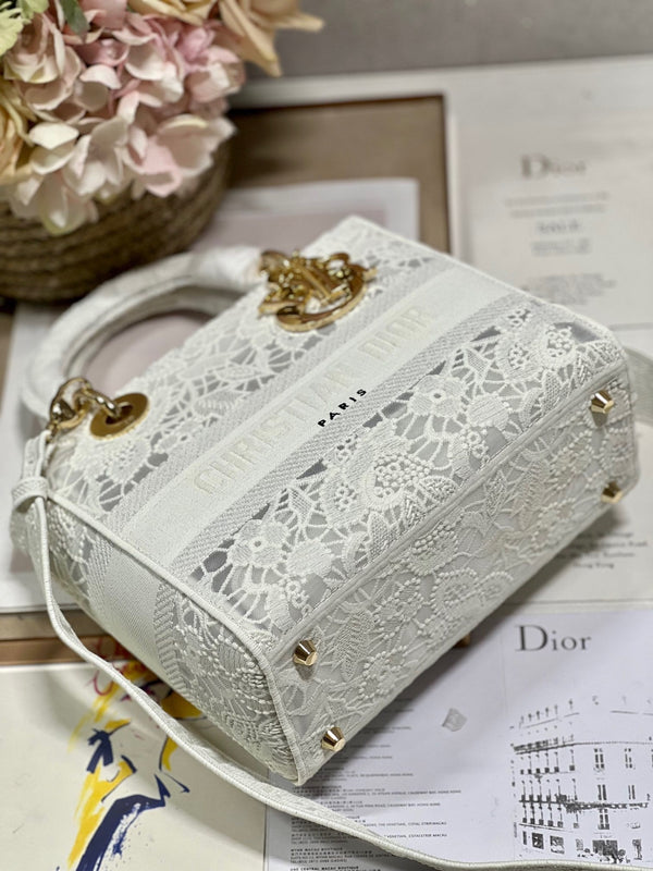 Borsa Lady Dior in tela CD Mesh White 24 336703
