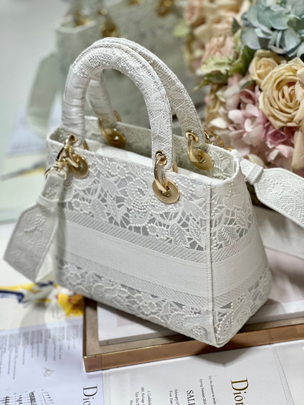 Borsa Lady Dior in tela CD Mesh White 24 336703
