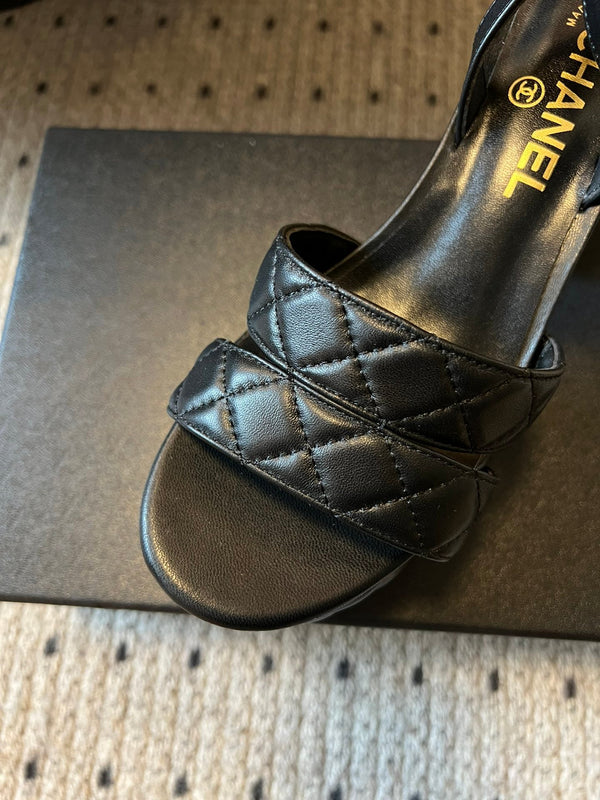 CC 25SS Platform Sandals 5.5cm Black Sheepskin 319628