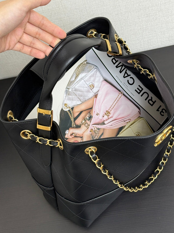 CC 25A Small Tote Bag 36cm Black Calfskin