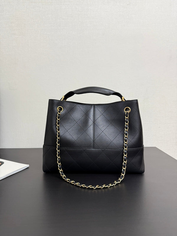 CC 25A Small Tote Bag 36cm Black Calfskin