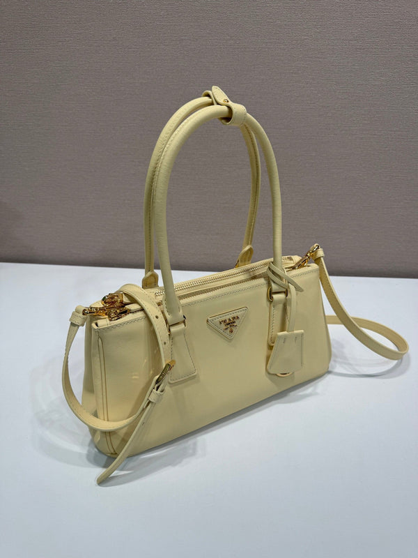 PRA New killer bag light beige calfskin 340514