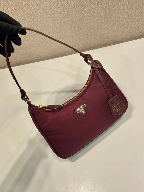 Borsa a tracolla PRA 22 in tessuto di nylon bordeaux 280825
