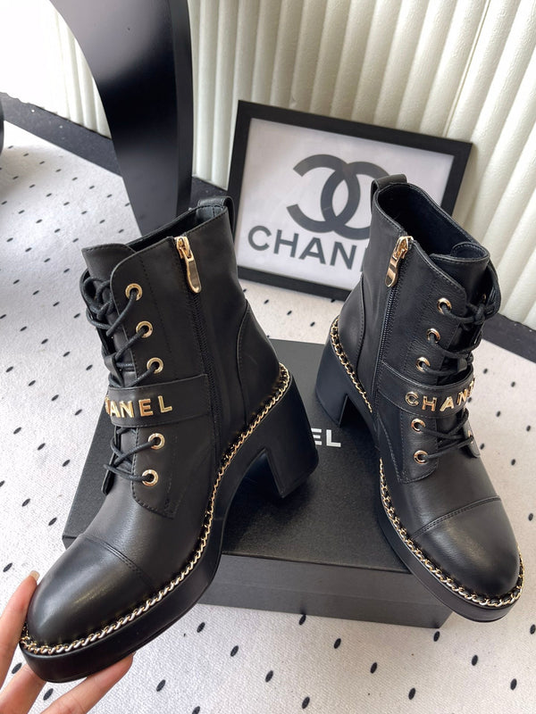 CC Buckle Ankel Boots With Chain 100mm Black Sheepskin GHW 432502