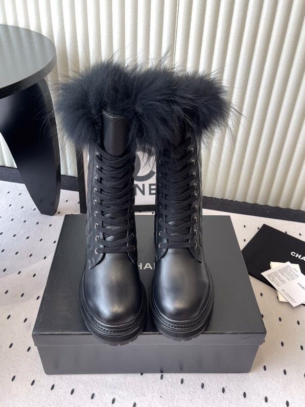 CC 25 Boot Black White Cowhide Fur 514093