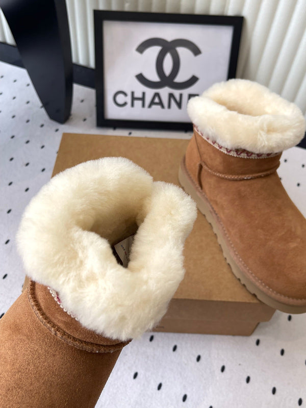 UGG Classic Ultra Mini Taslyn Boots Tan Suede And Wool 514144