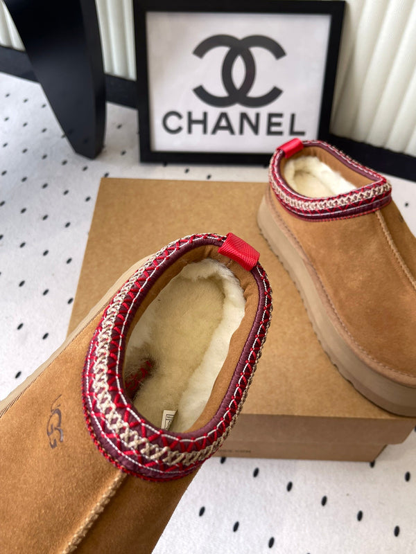 UGG TAZZ Slippers Tan Suede And Wool 514147