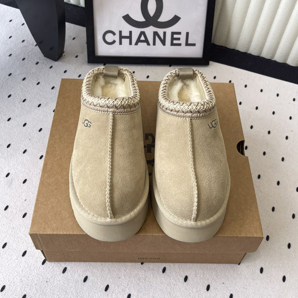 UGG TAZZ Slippers Soft Beige Suede And Wool 514148
