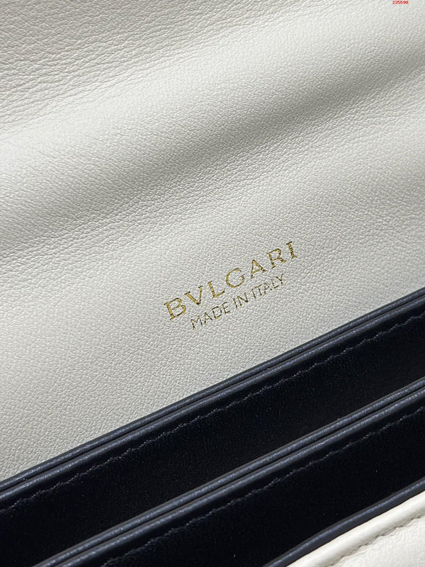 BVL Serpenti Reverse Shoulder Bag 22.5cm White Calfskin GHW 188594