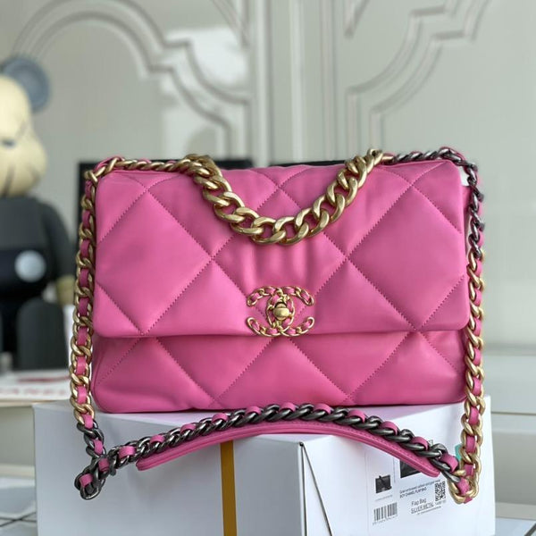 19 BORSA CON PATTA 26 PELLE DI AGNELLO ROSA