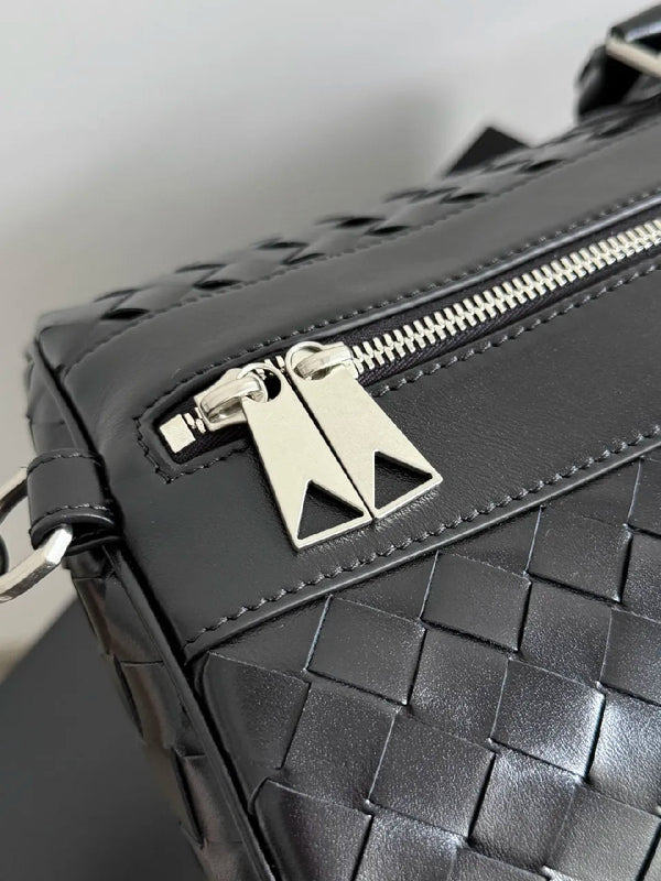 BV 25s Replica Bottega Veneta Duffel Bag Black Intrecciato leather