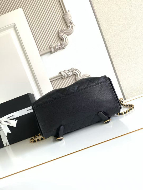 CC 25b Medium Backpack With Chain 23cm Black Caviar GHW