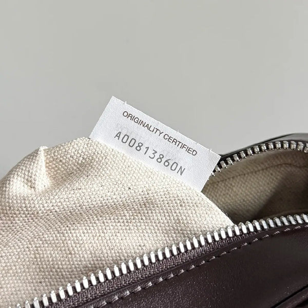 BV 25 Small Intrecciato Camera Bag 24.5cm Deep Brown Cowhide HW